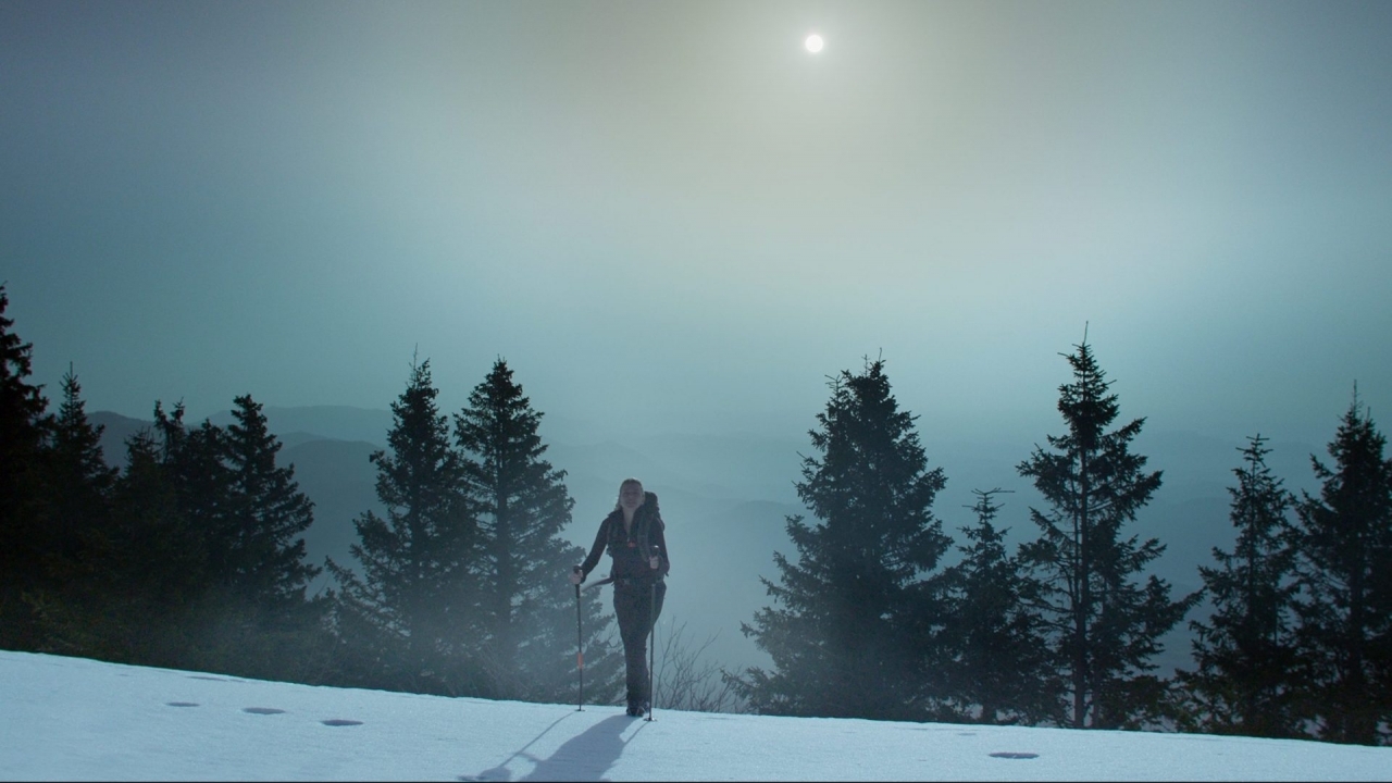 IJzingwekkende storm in trailer 'Infinite Storm' met Naomi Watts