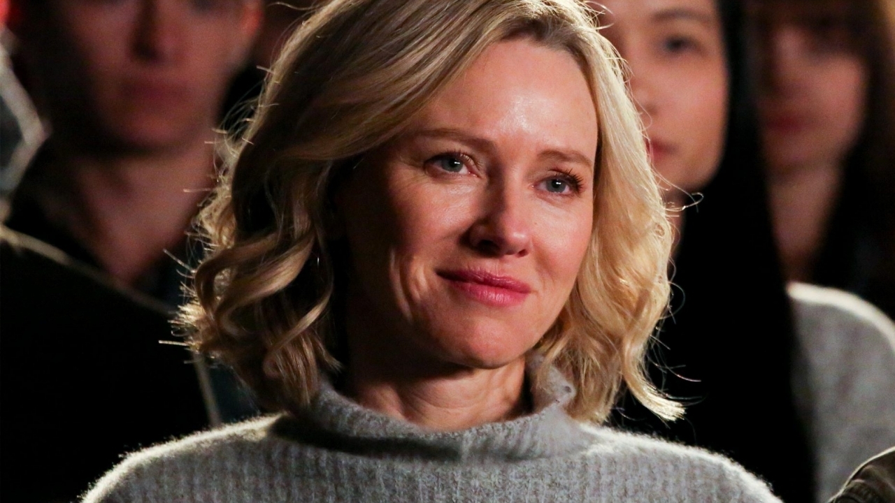 Naomi Watts leert Jimmy Kimmel pottenbakken en het resultaat is een lullige...
