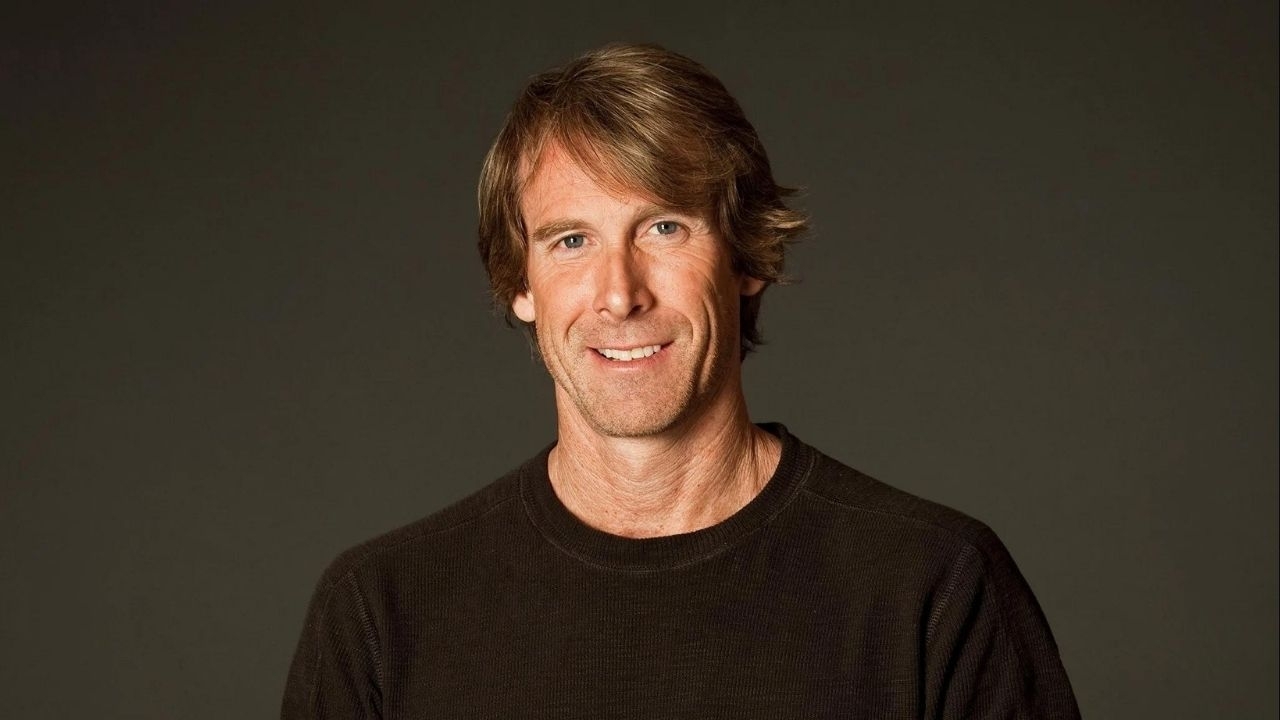 Michael Bay zegt dat hij de regisseur is die de meeste voertuigen heeft gesloopt