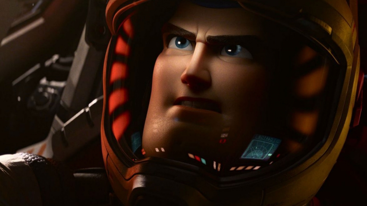 Chris Evans is blij met Disney's herinvoering van Lightyear's homo-seksuele kus