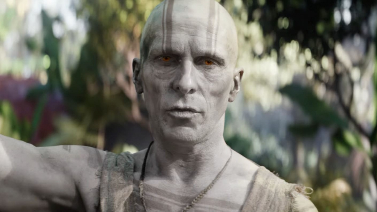 Zo verandert Christian Bale in zijn schurk voor 'Thor: Love and Thunder'