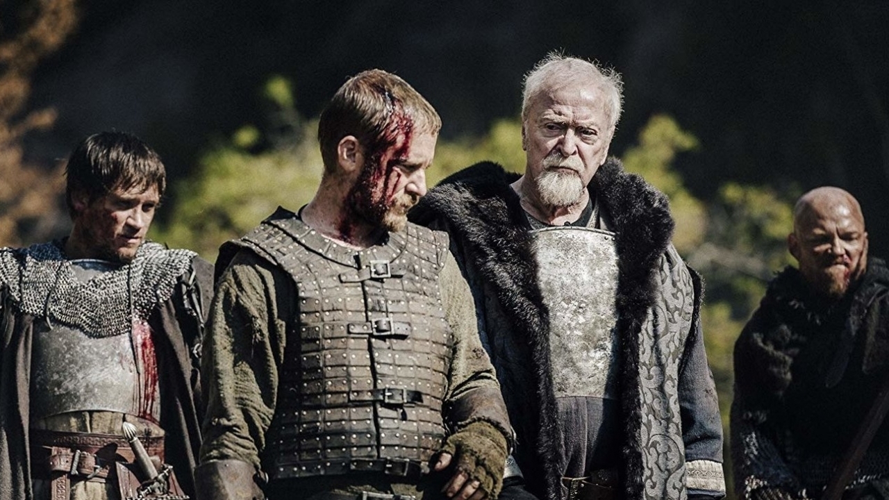 Bekijk de trailer van historisch epos 'Medieval' met o.a. Ben Foster en Michael Caine