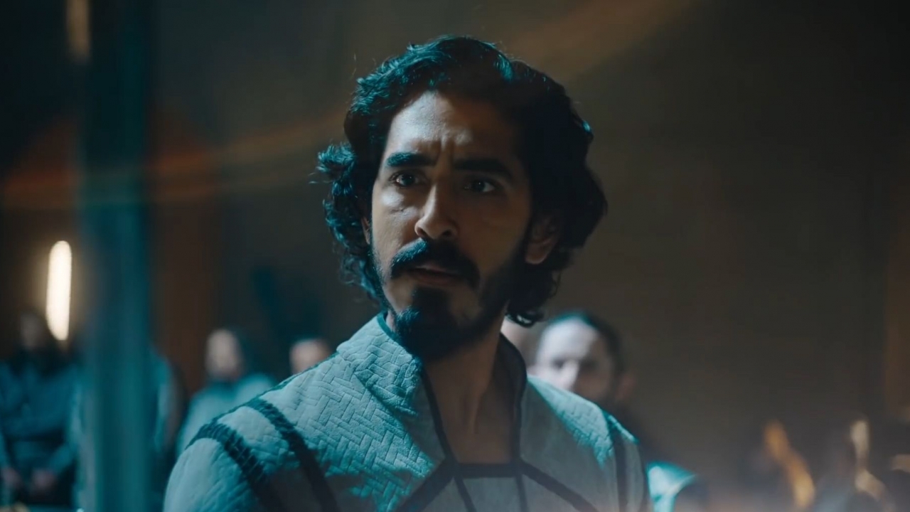 Dev Patel (The Green Knight) stopt levensgevaarlijke ruzie