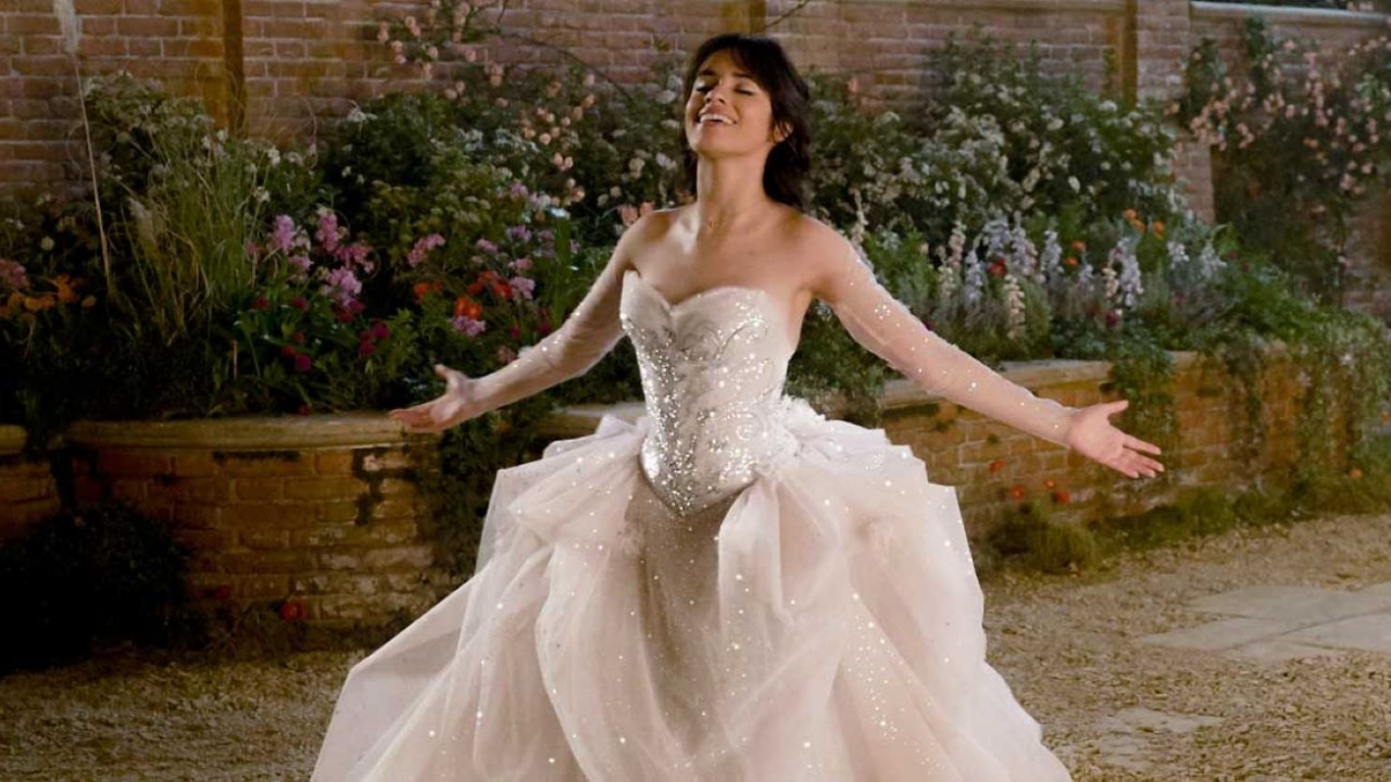 Zo ziet Camila Cabello uit 'Cinderella' er thuis zonder make-up uit