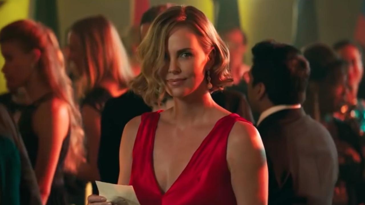 Flink zwetende Charlize Theron en Uma Thurman voor grote Netflix-film