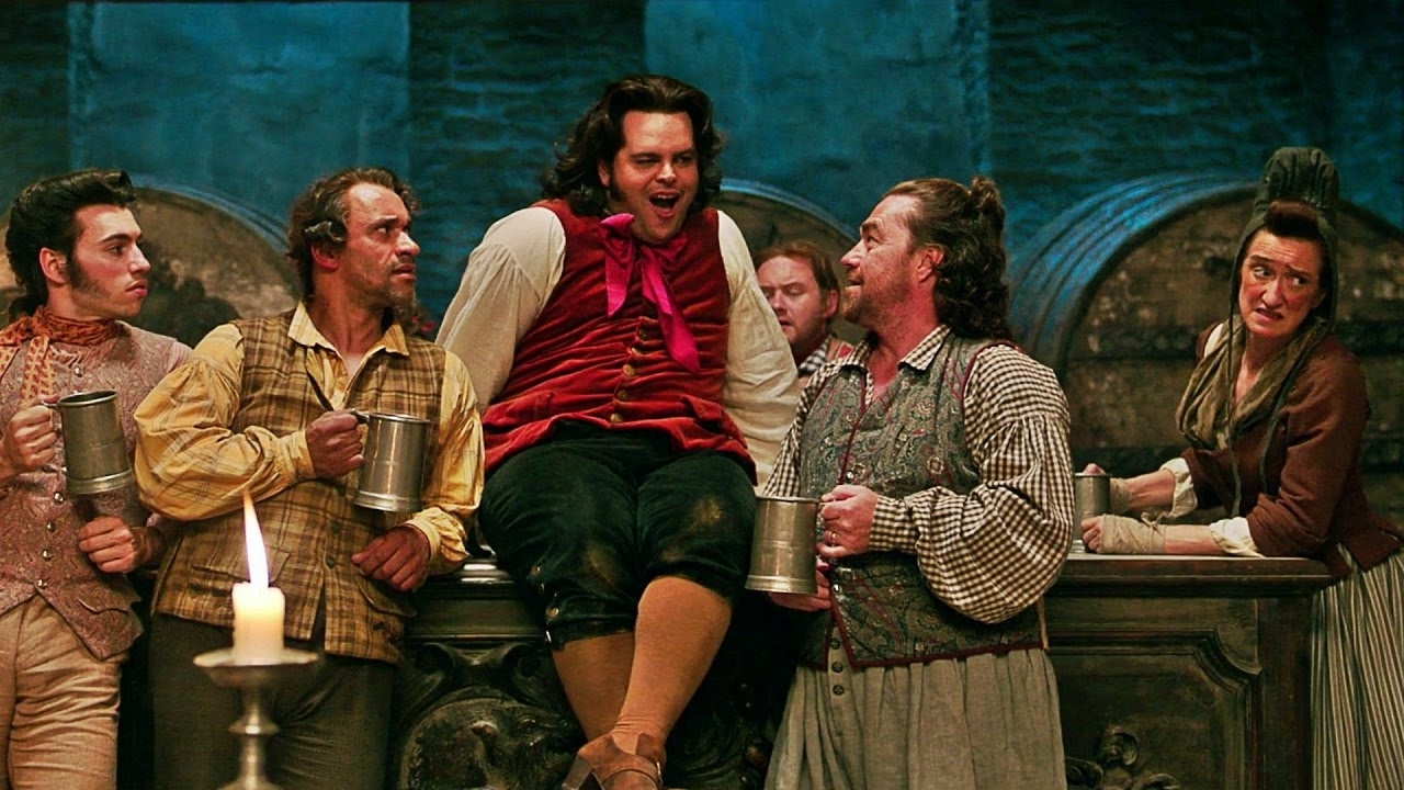 Josh Gad deelt foto van hoofdwond na opnames nieuwe serie