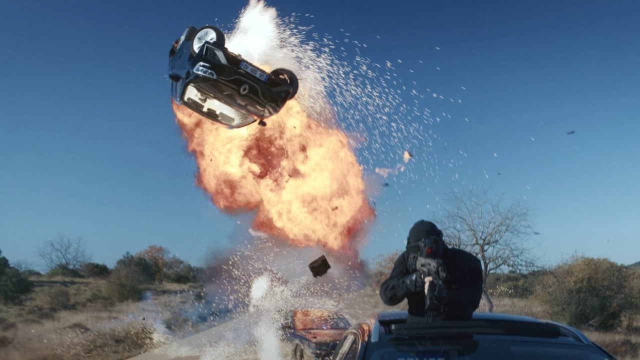 Netflix deelt stijlvolle eerste trailer nieuwe actiefilm 'Lost Bullet 2: Back for More'