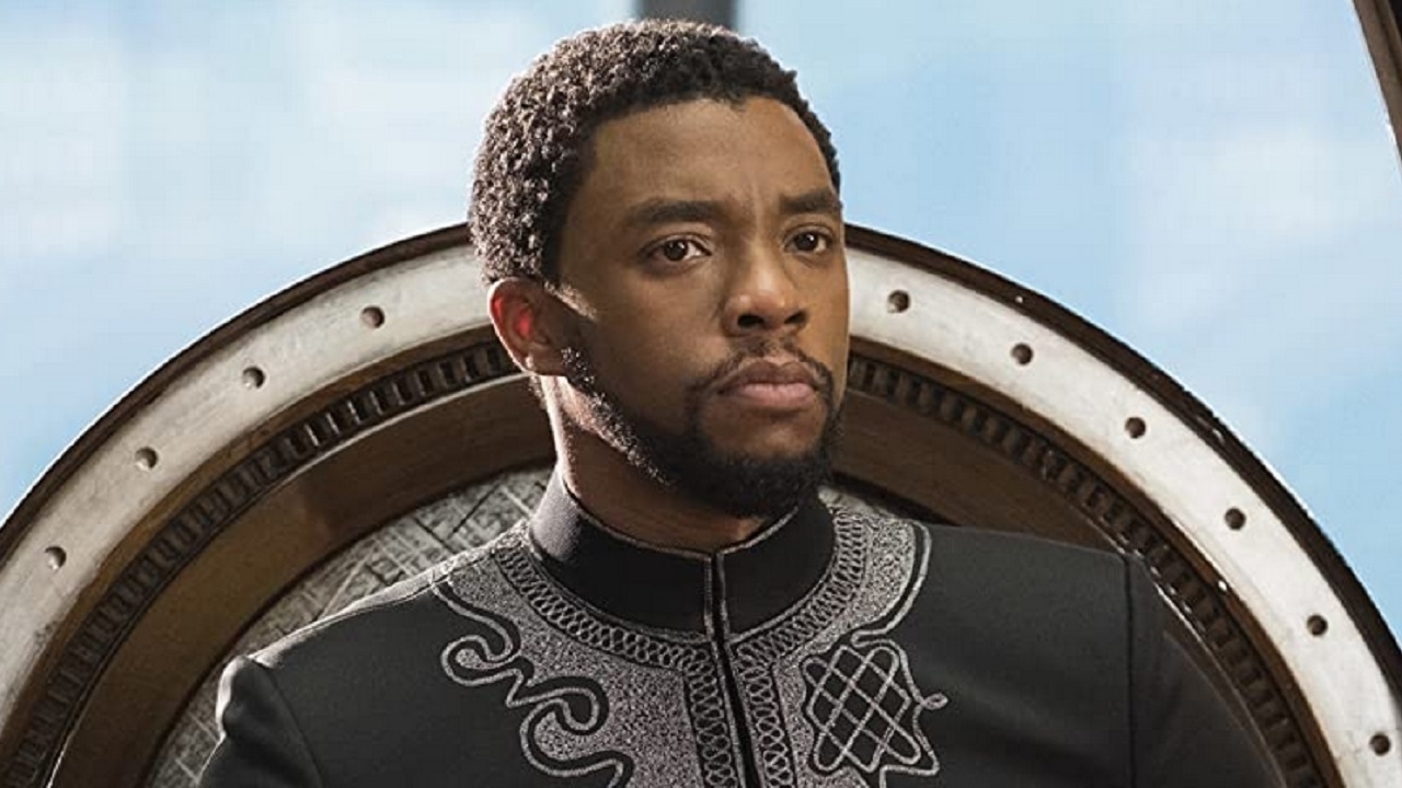 Weduwe van 'Black Panther'-ster vertelt waarom ze zijn dodelijke ziekte geheim hielden