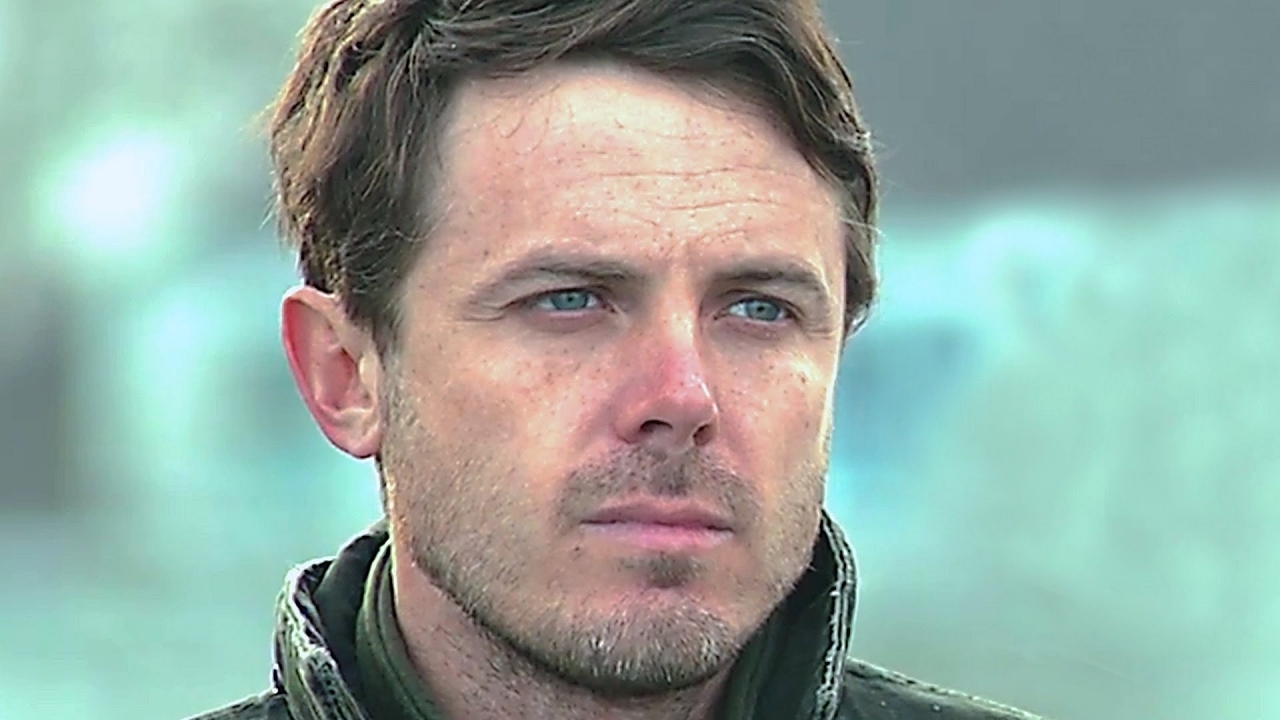 Casey Affleck (47) maakt ruzie met zijn beeldschone vriendin (24) op straat