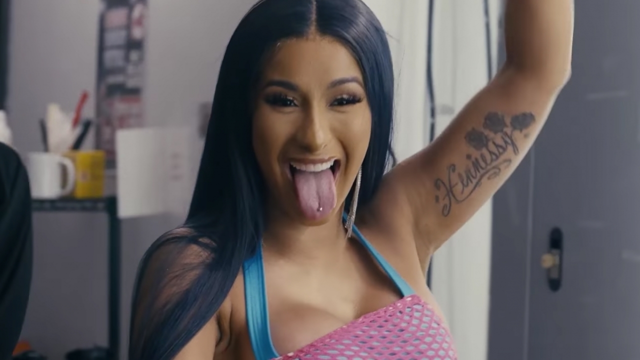 Wilde rapper Cardi B gaat vol voor het beroemdste mannenblad