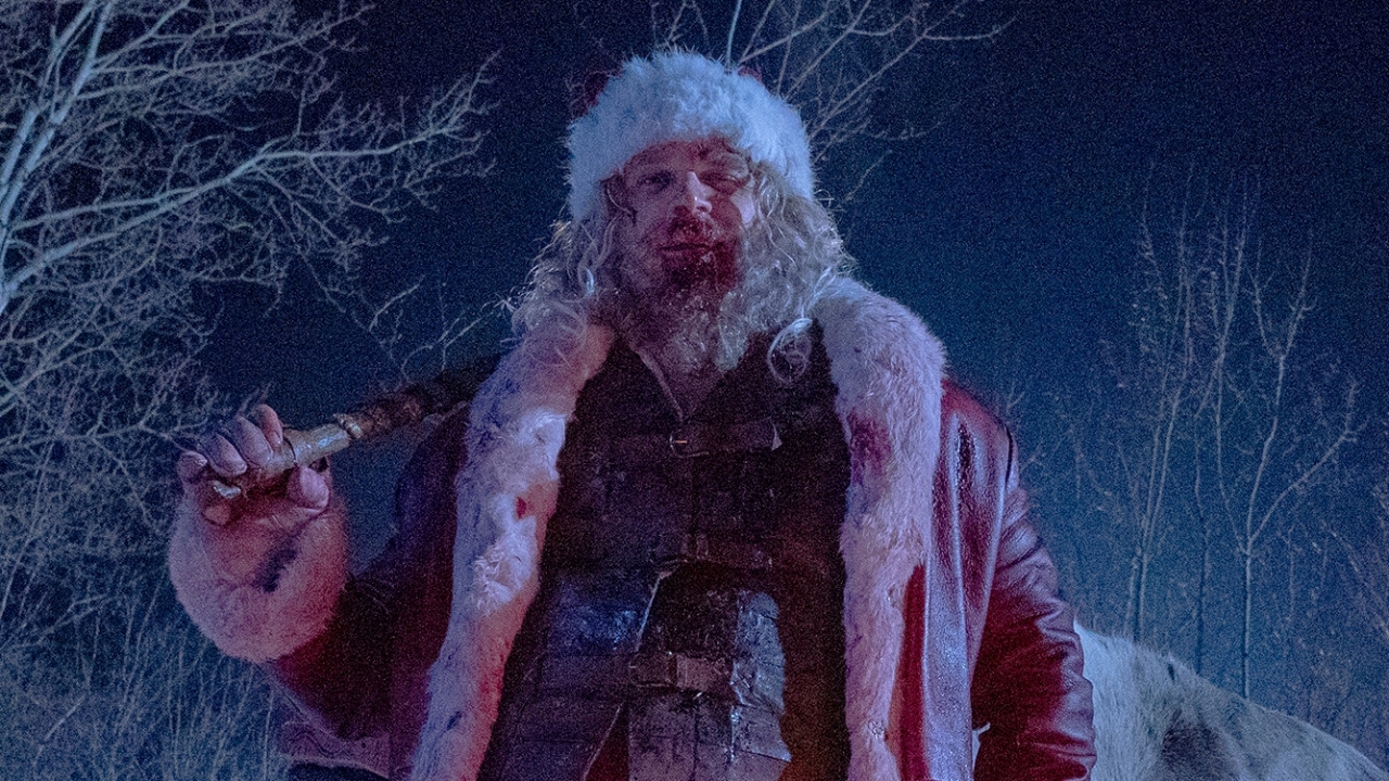 Stevige kerstfilm 'Violent Night' nu al online te zien