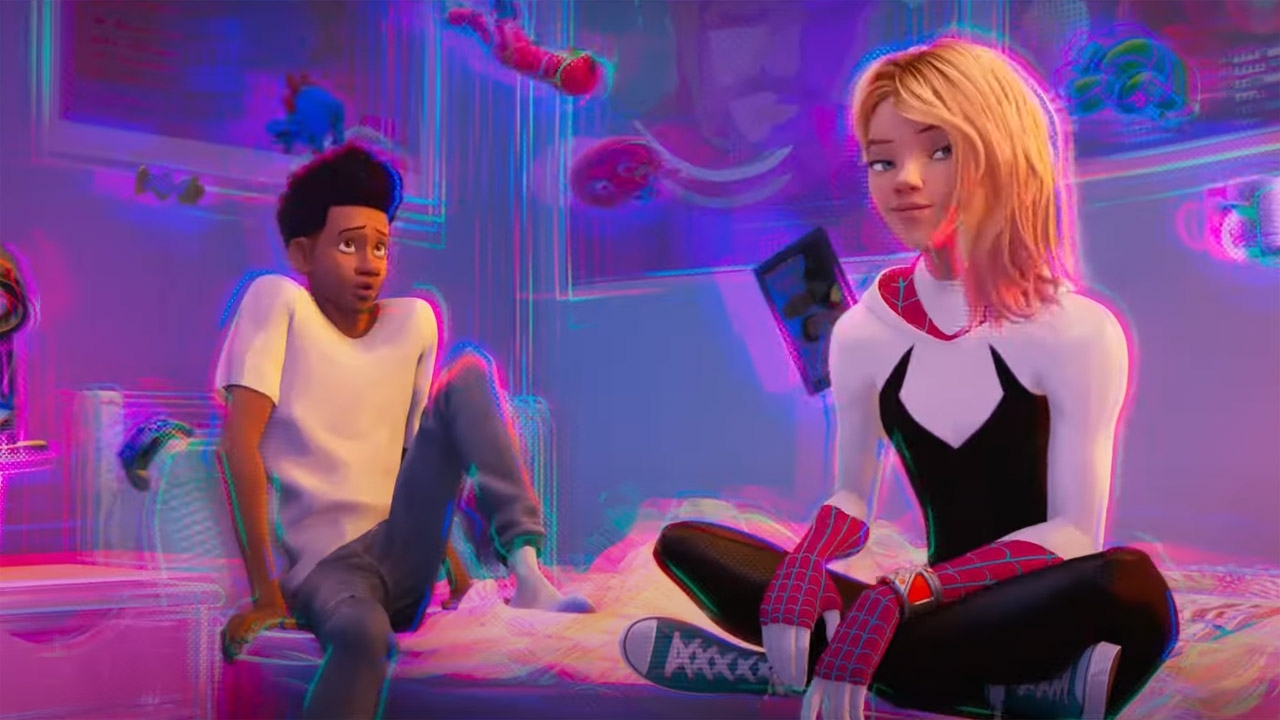 Spider-Gwen slingert het nieuwe jaar binnen in 'Spider-Man: Across The Spider-Verse' foto
