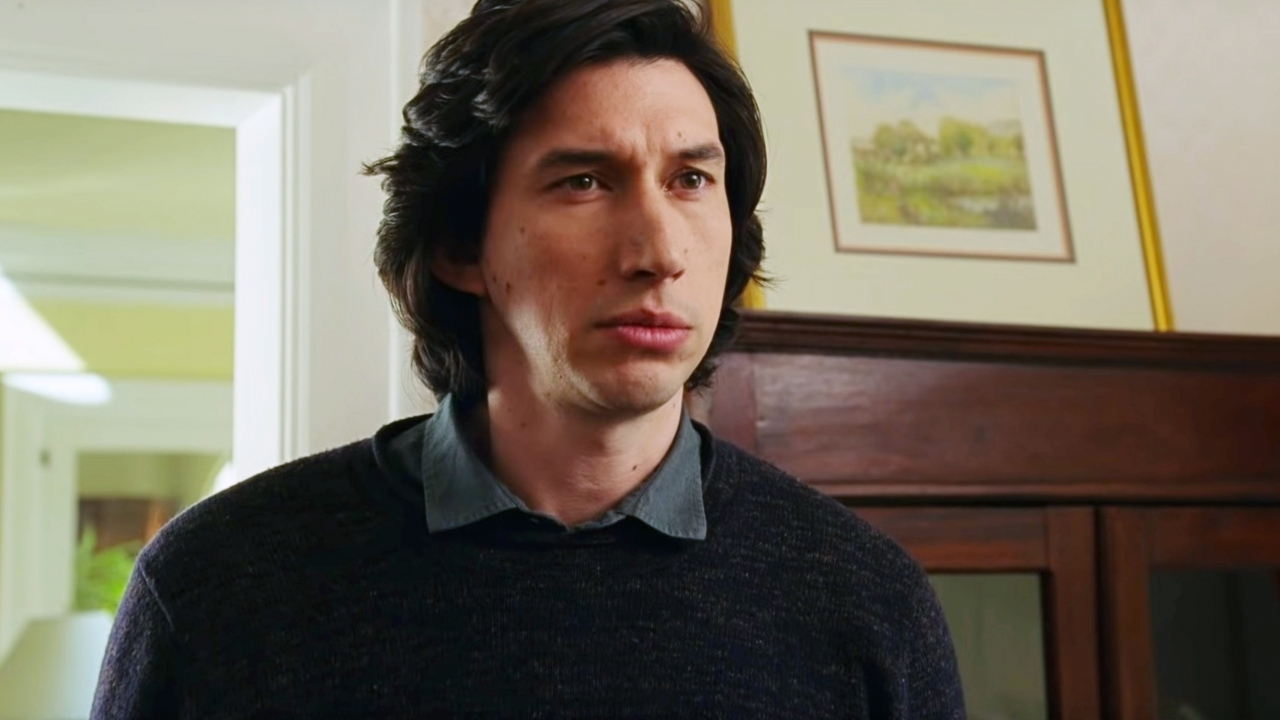 Nieuwe foto uit 'Ferrari'-film van onherkenbare 'Star Wars'-acteur Adam Driver