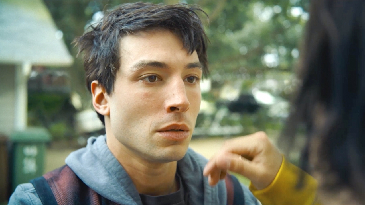 De gaafste en mooiste momenten uit de nieuwe trailer voor 'The Flash'