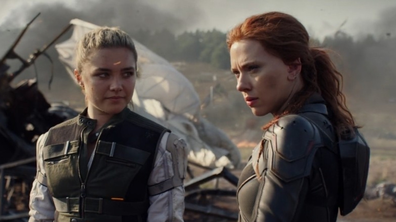 Florence Pugh verdedigt dat ze nu in Marvel-films te zien is