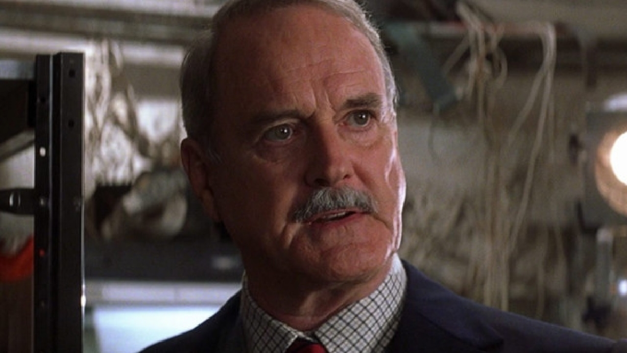 Waarom de Q van John Cleese niet terugkeerde in 'Casino Royale'