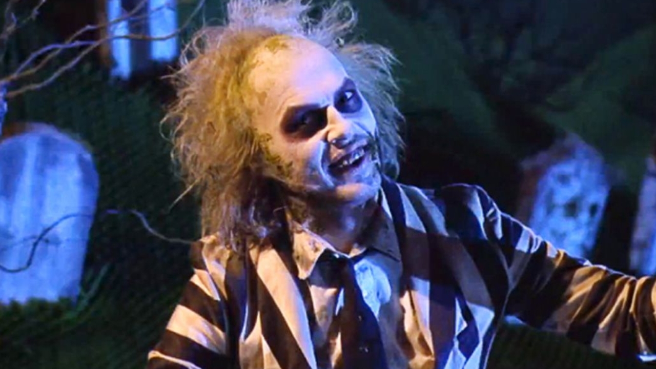De terugkeer van Michael Keaton in 'Beetlejuice 2' blijkt verdediging nodig te hebben