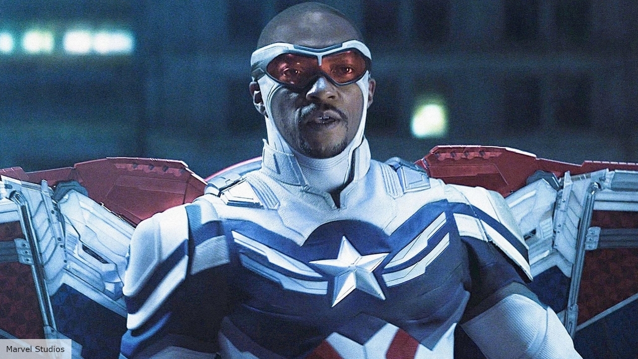 Setfoto 'Captain America: New World Order' onthult opvallend nieuw kostuum voor Sam Wilson