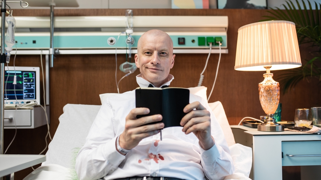 Lachen (en huilen) gegarandeerd: heerlijke tragikomedie 'Nothing To Laugh About' nu in de bios