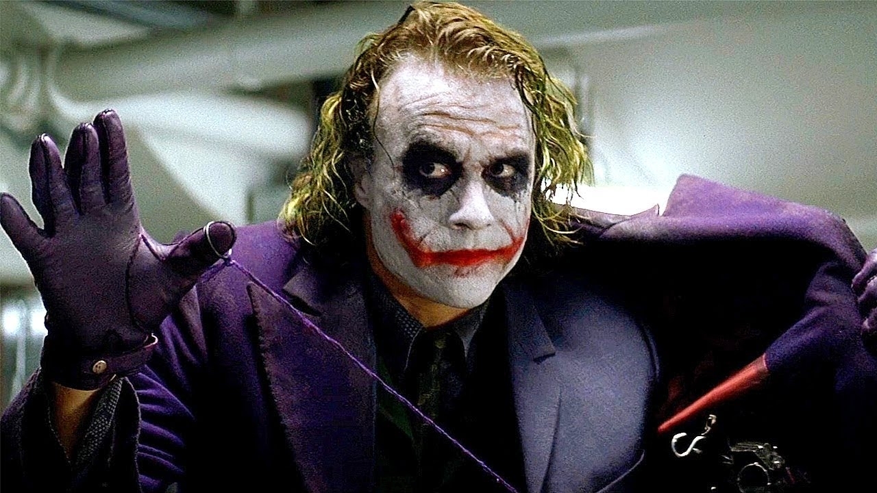 Deze twee scènes werden volledig geïmproviseerd door Heath Ledger in 'The Dark Knight'