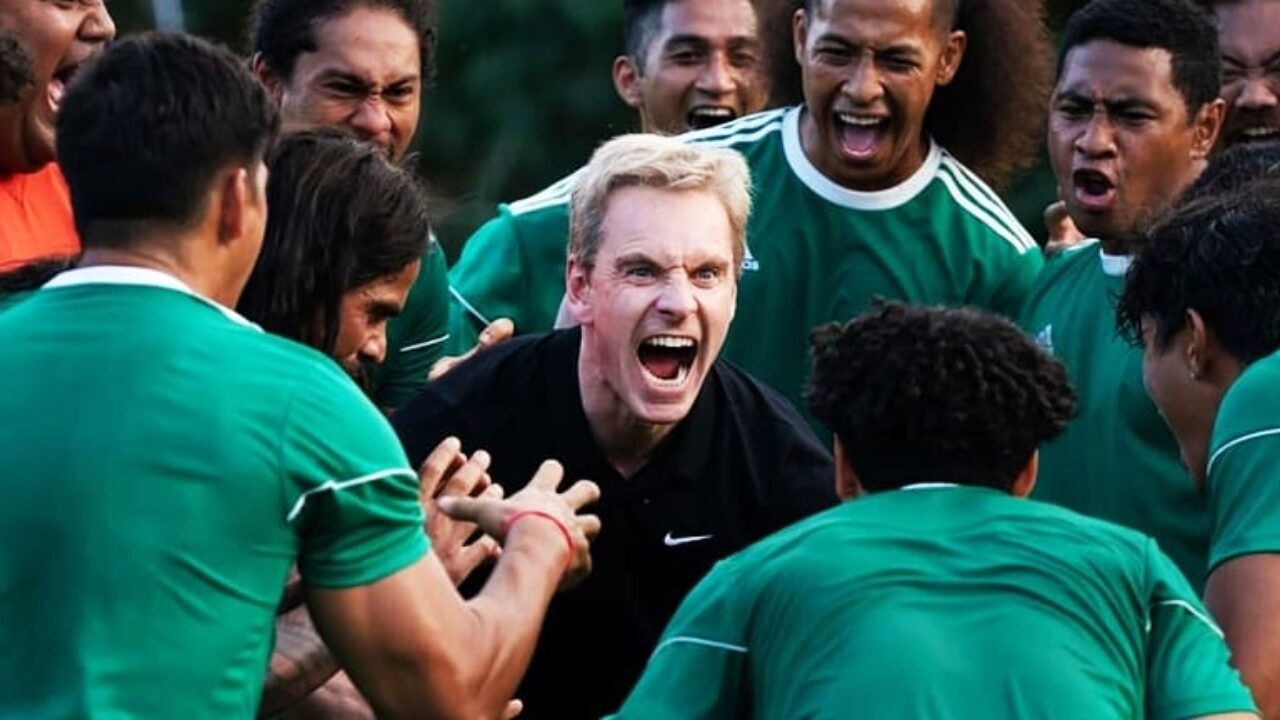 Trailer voor nieuwe komedie van Taika Waititi over 'slechtste voetbalelftal ooit'