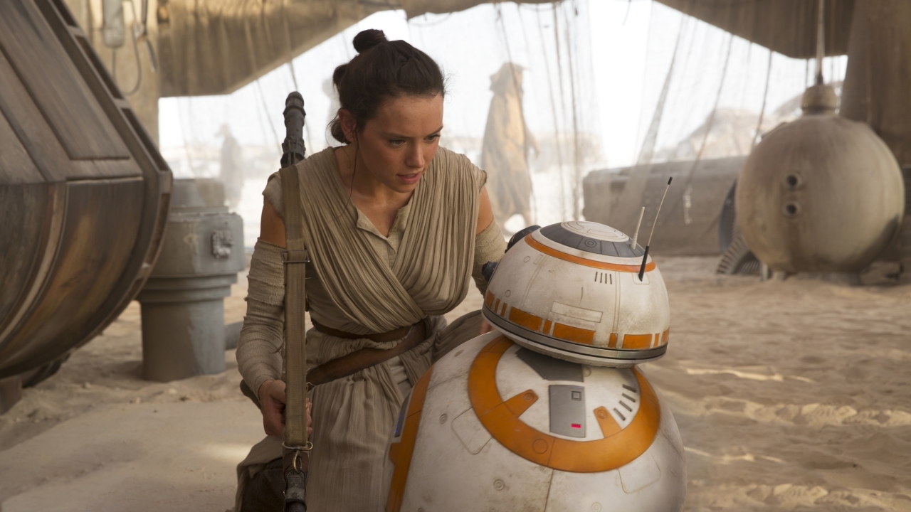 Deze James Bond-ster miste je volledig in 'Star Wars: The Force Awakens'