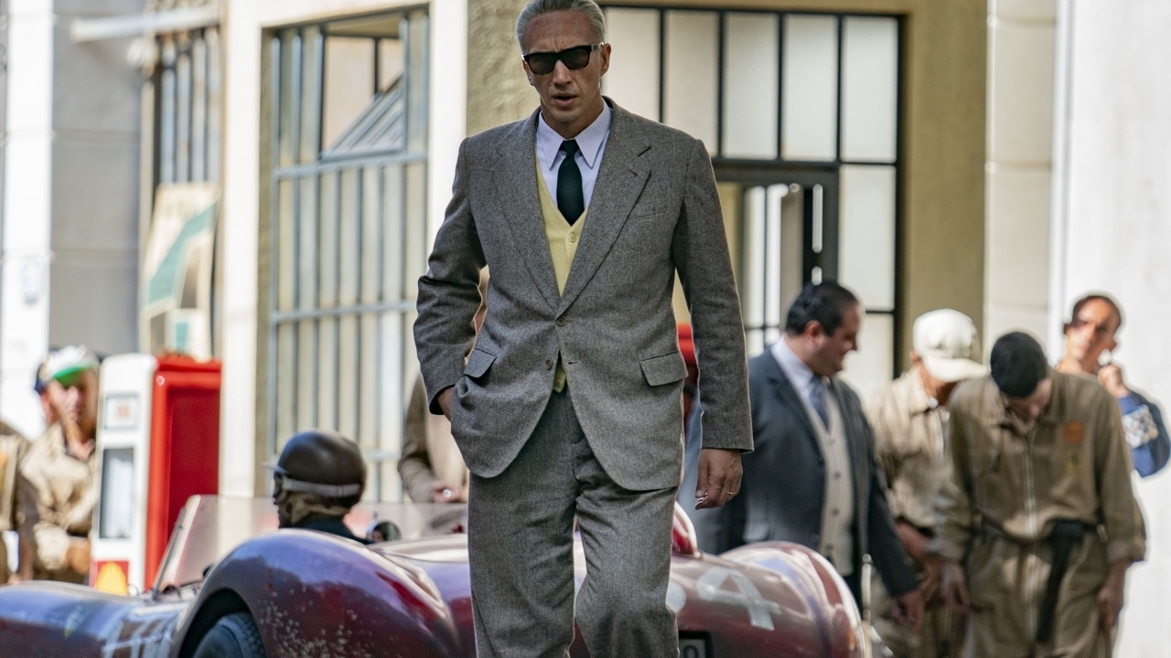 De eerste officiële trailer van 'Ferrari' is een absolute 'must see'