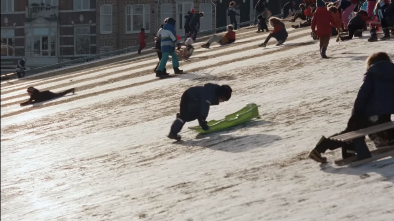 'Occupied City': de nieuwe film van '12 Years a Slave'-regisseur over Amsterdam tijdens de oorlog