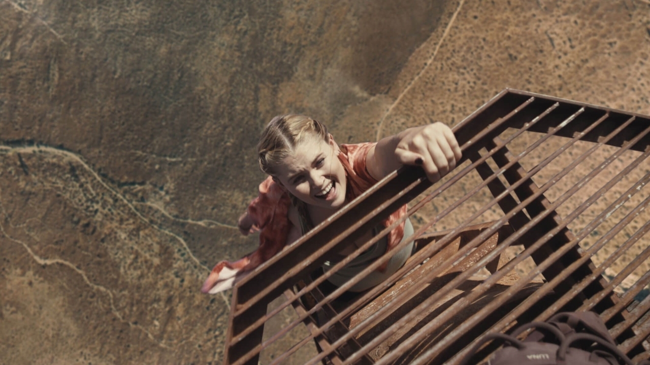 We gaan meer zien van die rete-spannende film 'Fall' op 610m hoogte