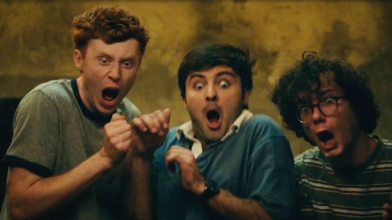 3 nerds en $100 miljoen in trailer 'Please Don't Destroy'