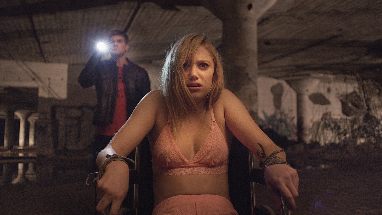 De horrorfilm 'It Follows' zorgde ervoor dat hoofdrolspeler Maika Monroe bijna doordraaide