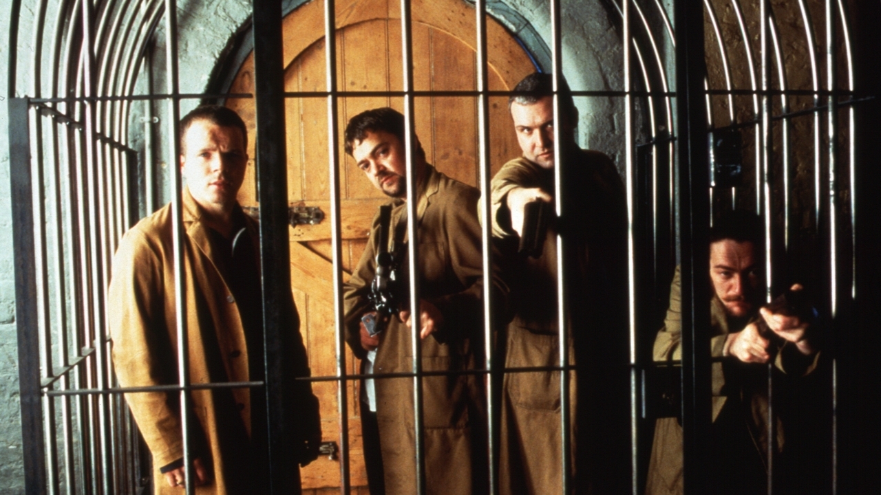 De hilarische misdaadfilm 'Lock, Stock and Two Smoking Barrels' heeft een van de beste cliffhangers ooit