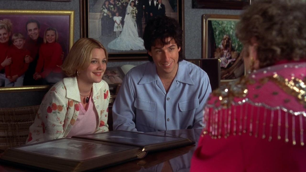 Drew Barrymore gaat nog steeds stuk als ze haar oude filmhit ziet