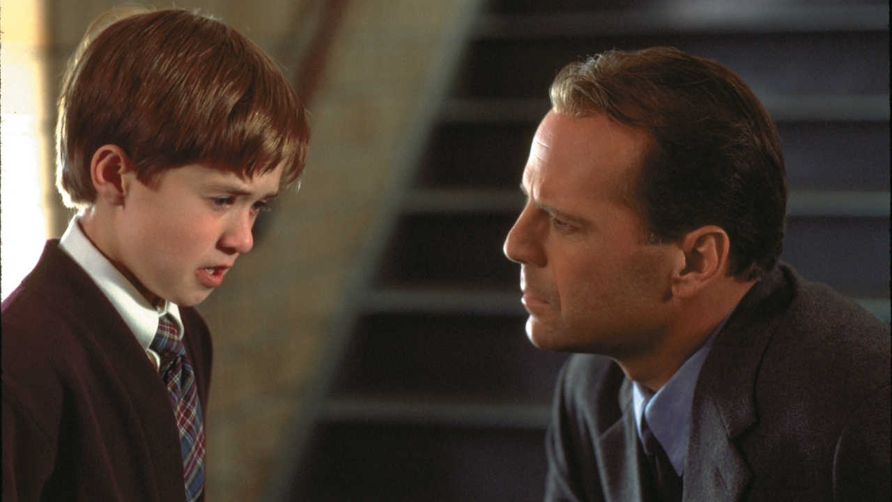 Zo oud alweer? De mysterieuze thriller 'The Sixth Sense' viert opvallend jubileum