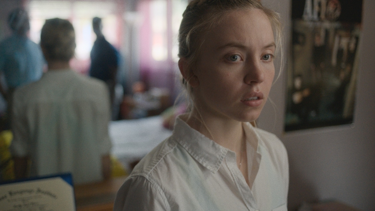 Sydney Sweeney in bloedstollende trailer van horrorfilm 'Immaculate'