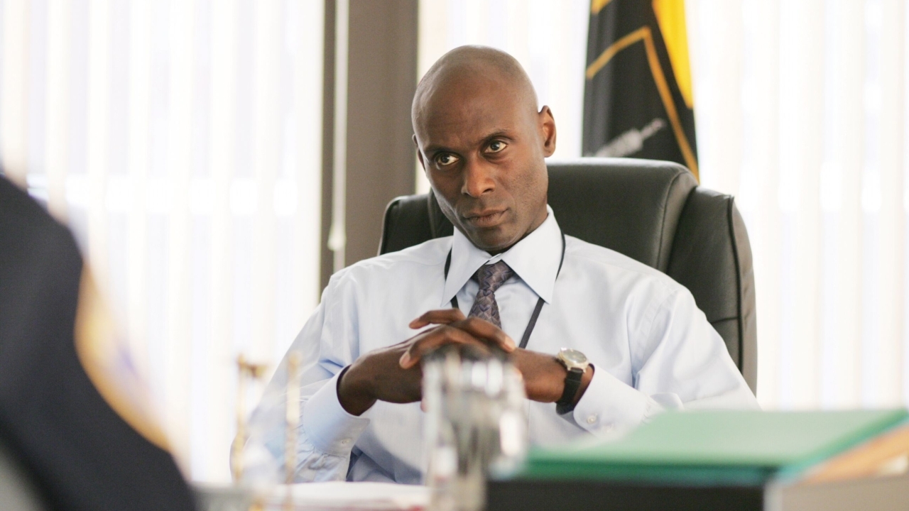 Keanu Reeves eert collega Lance Reddick en zijn legendarische status: "We missen u"