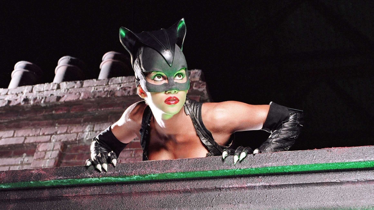 Halle Berry eert de fans van 'Catwoman' en haar speech tijdens de Razzies