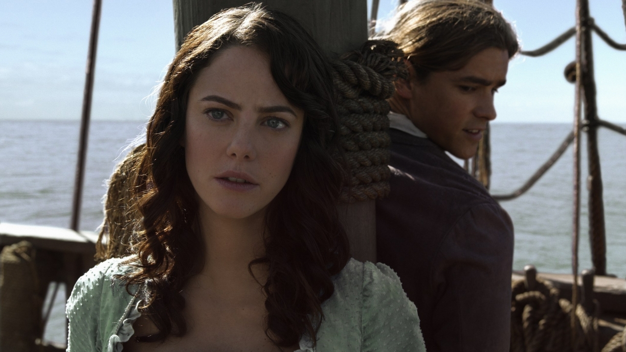 Net gescheiden Kaya Scodelario durft zichzelf te zijn: "Mijn sproetjes zijn cool"