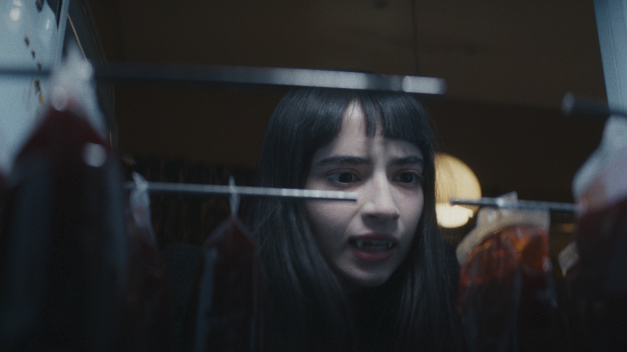 Heerlijk bloederige vampierenfilm met coming-of-age-twist nu te zien
