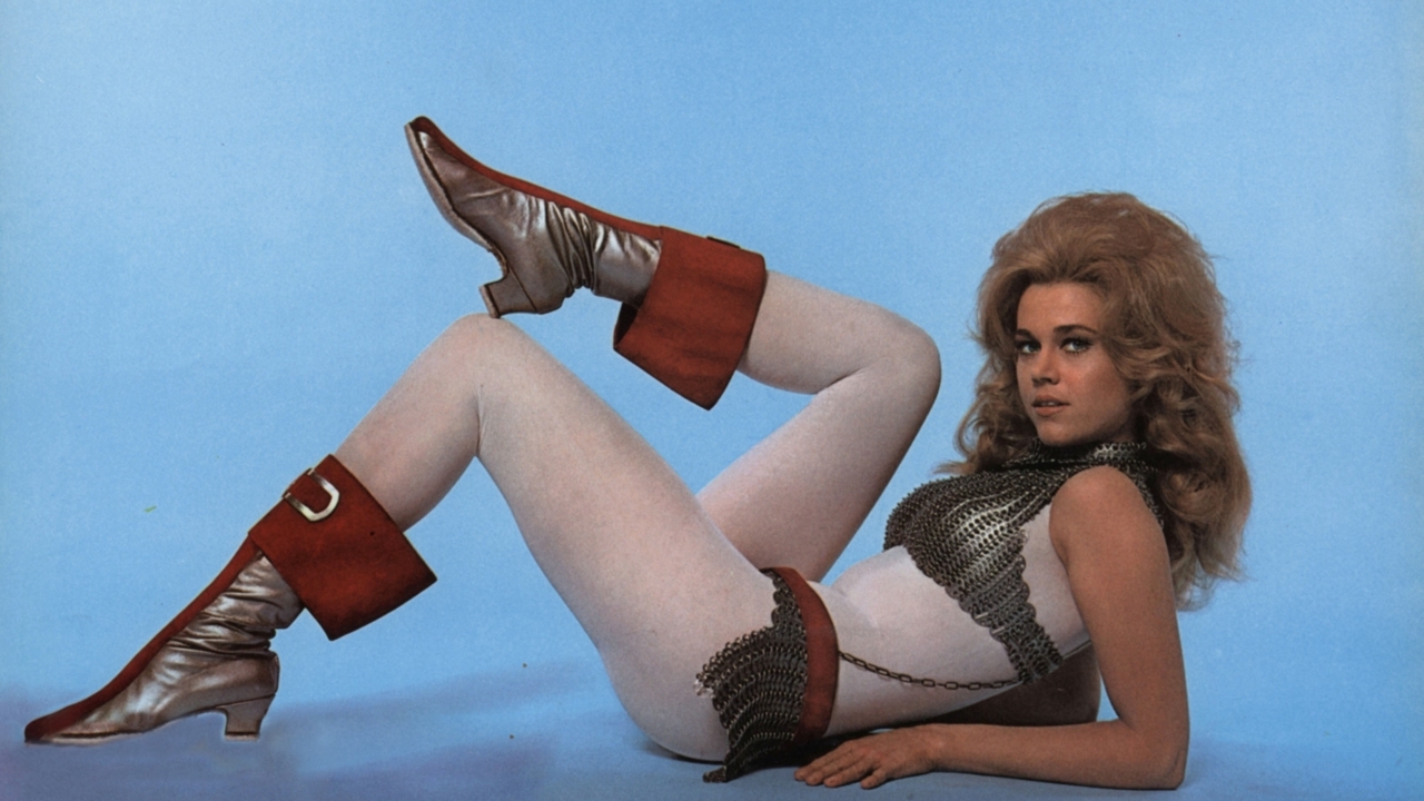 Sydney Sweeney wordt nog steeds Barbarella, maar ontwijkt vraag over regisseur