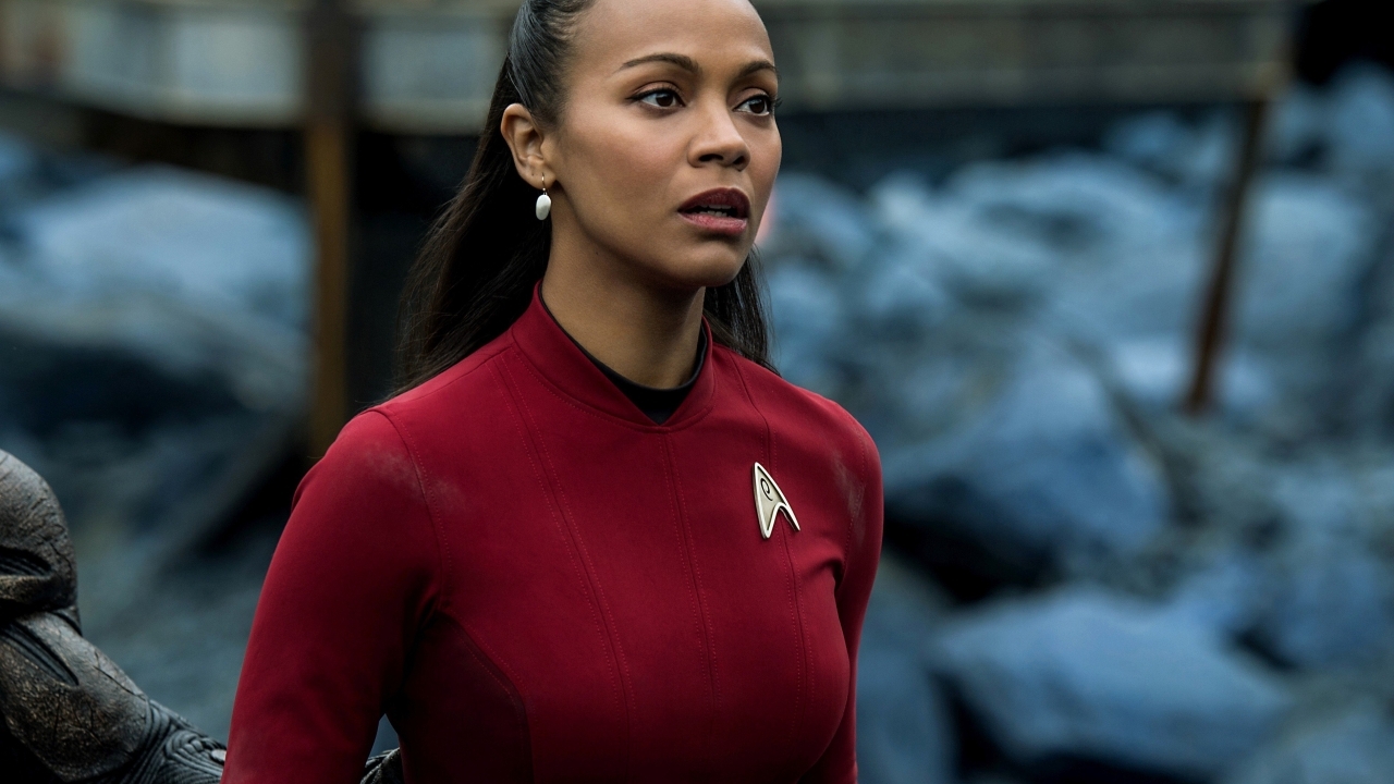 Zoe Saldana verlaat voor even 'Avatar 3' om belangrijke film over immigratie te promoten