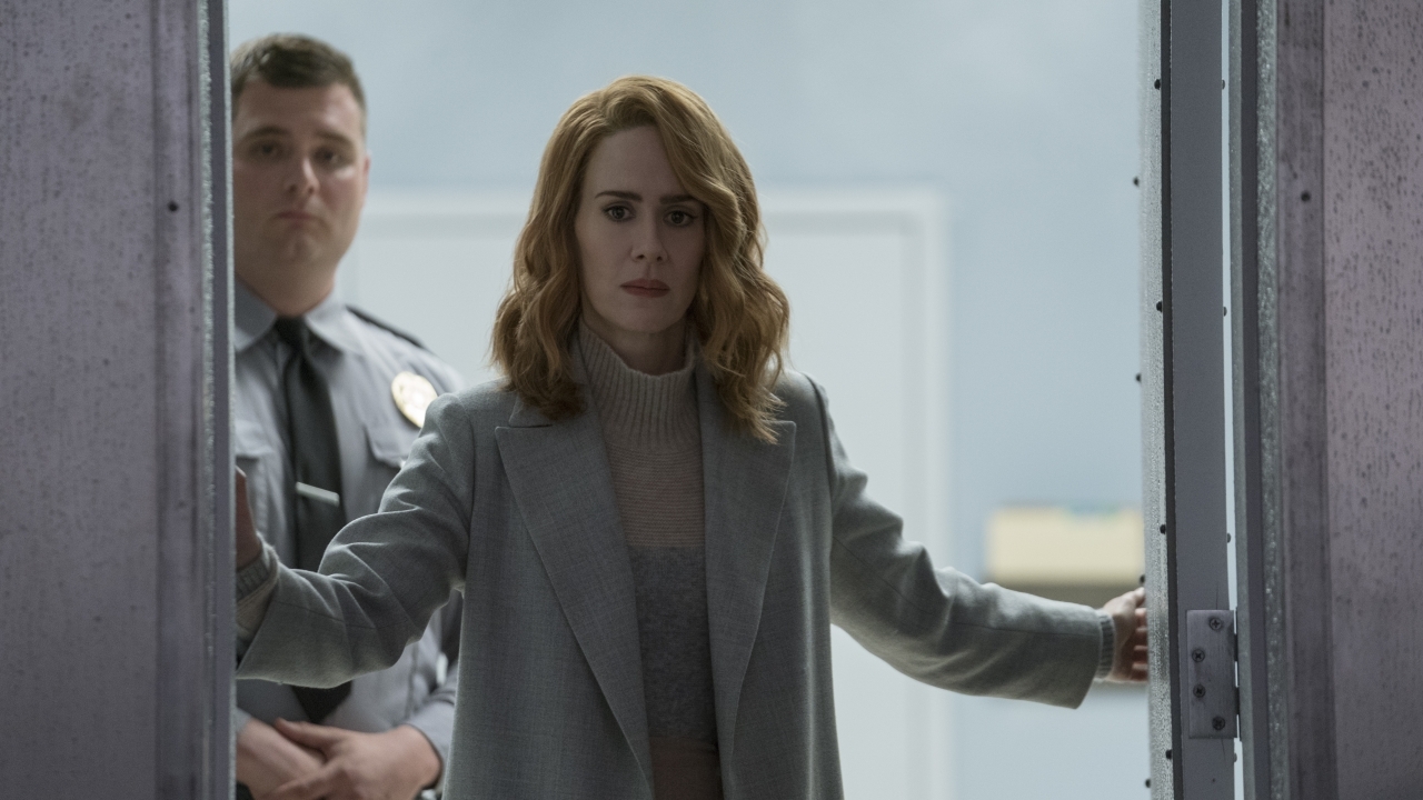 Sarah Paulson uit 'Glass' zegt niets te spuiten: "Iedereen weet dat ik 49 ben"