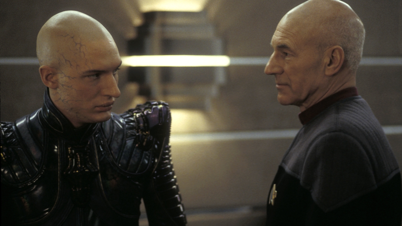 Tom Hardy was echt doodsbang voor zijn co-ster in 'Star Trek: Nemesis': "Ik kon hem niet aankijken"