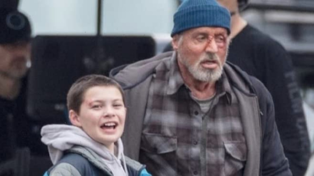 Sylvester Stallone (74) viert einde opnames 'Samaritan' met 2 video's