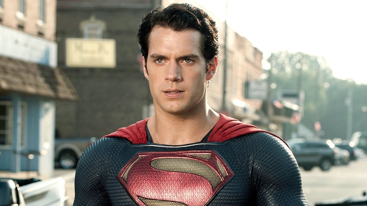 Henry Cavill haalt uit: "Ik heb Superman nog niet opgegeven"