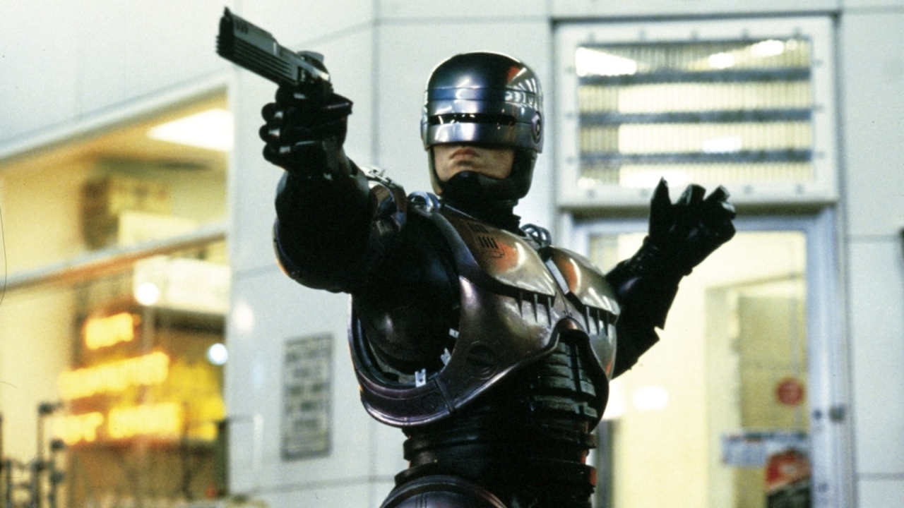 Onder één voorwaarde maakt Paul Verhoeven weer een grote scifi-film als 'RoboCop'