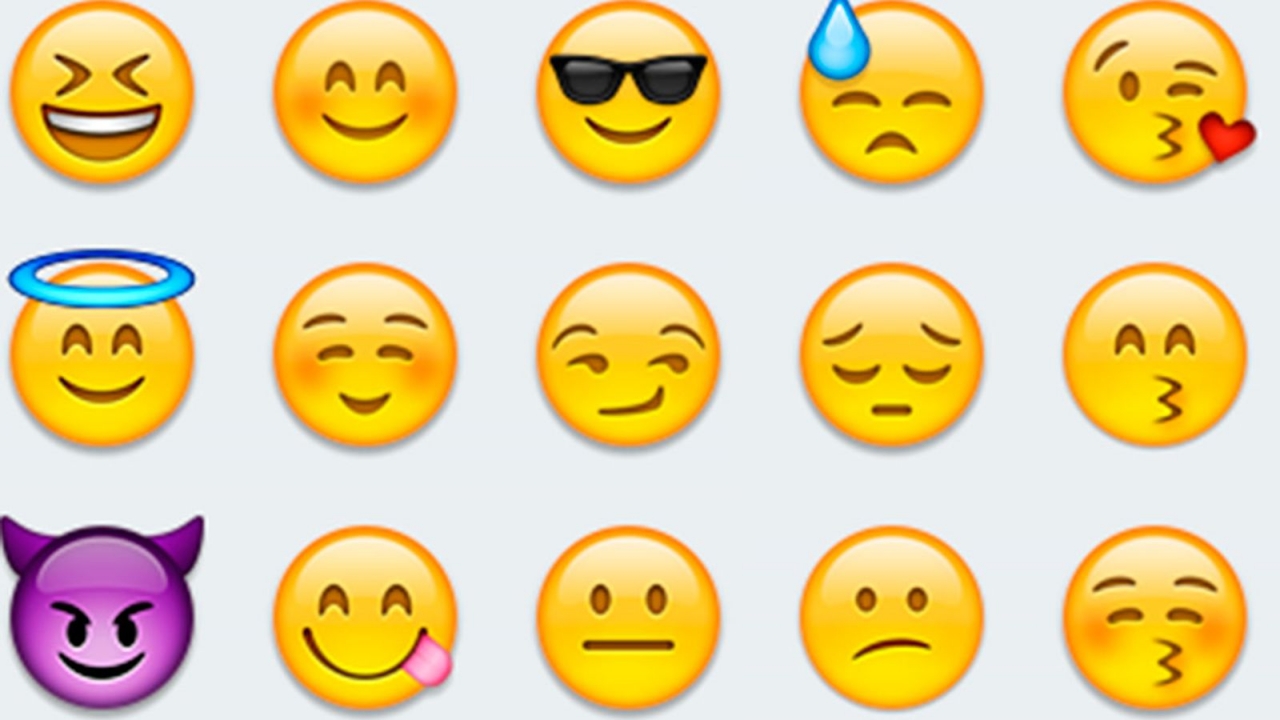 T.J. Miller spreekt stem 'The Emoji Movie' in