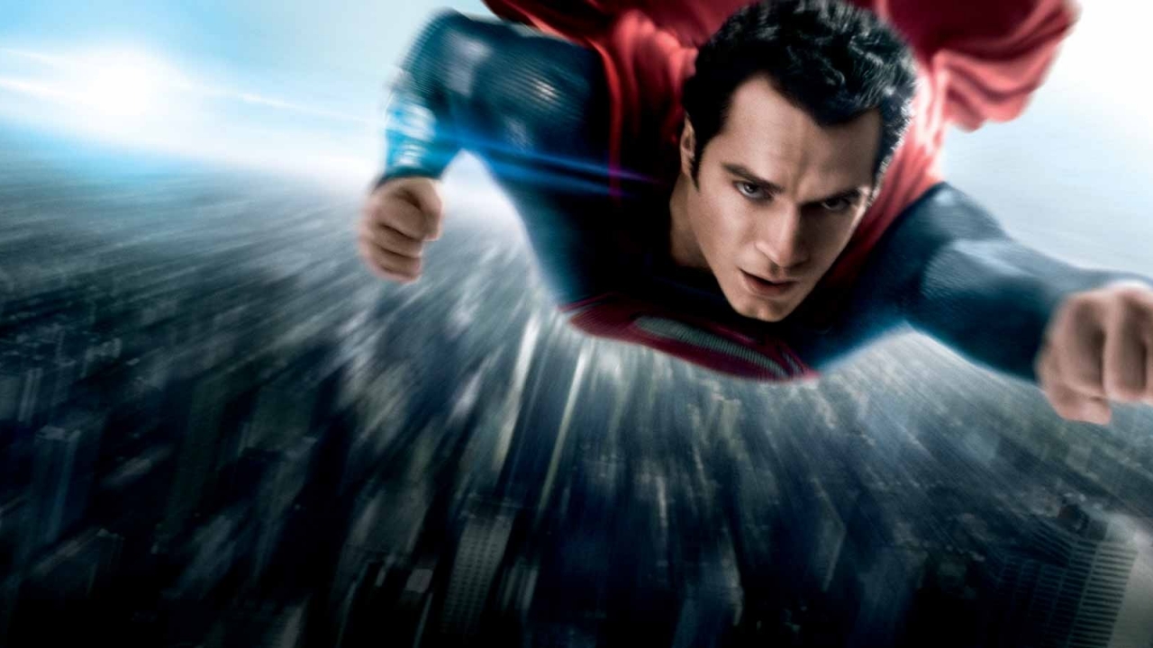 Henry Cavill: 'Wonder Woman' eerste stap in goede richting voor DCEU