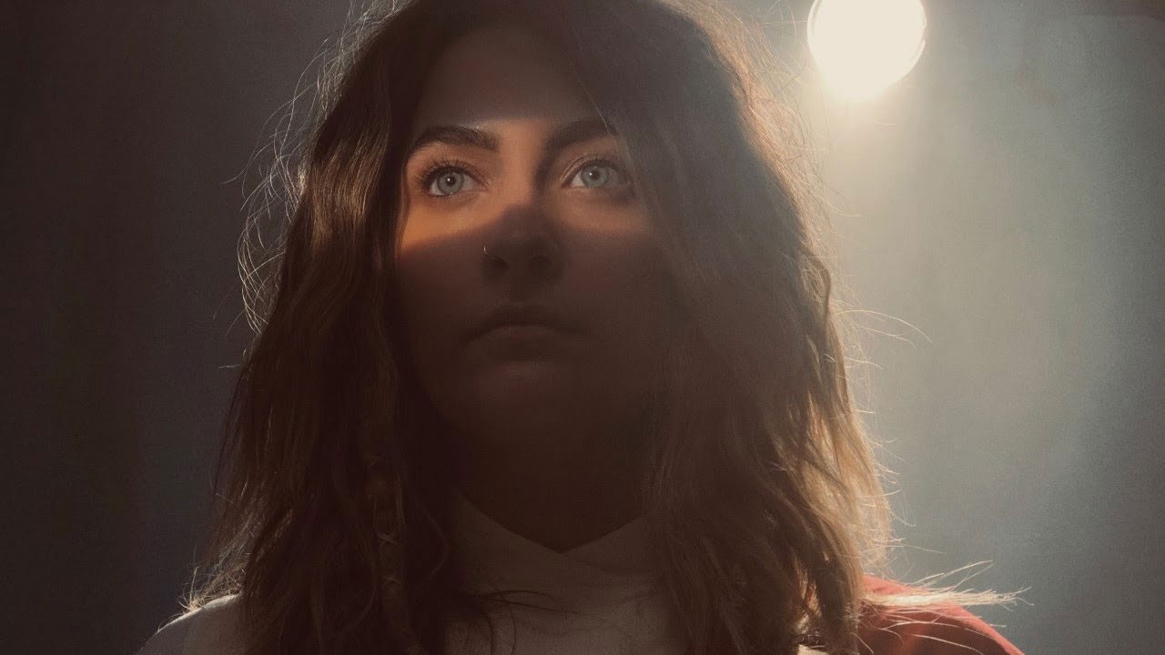 De dochter van Michael Jackson is de Verlosser in film over 'Jezus-fetish'