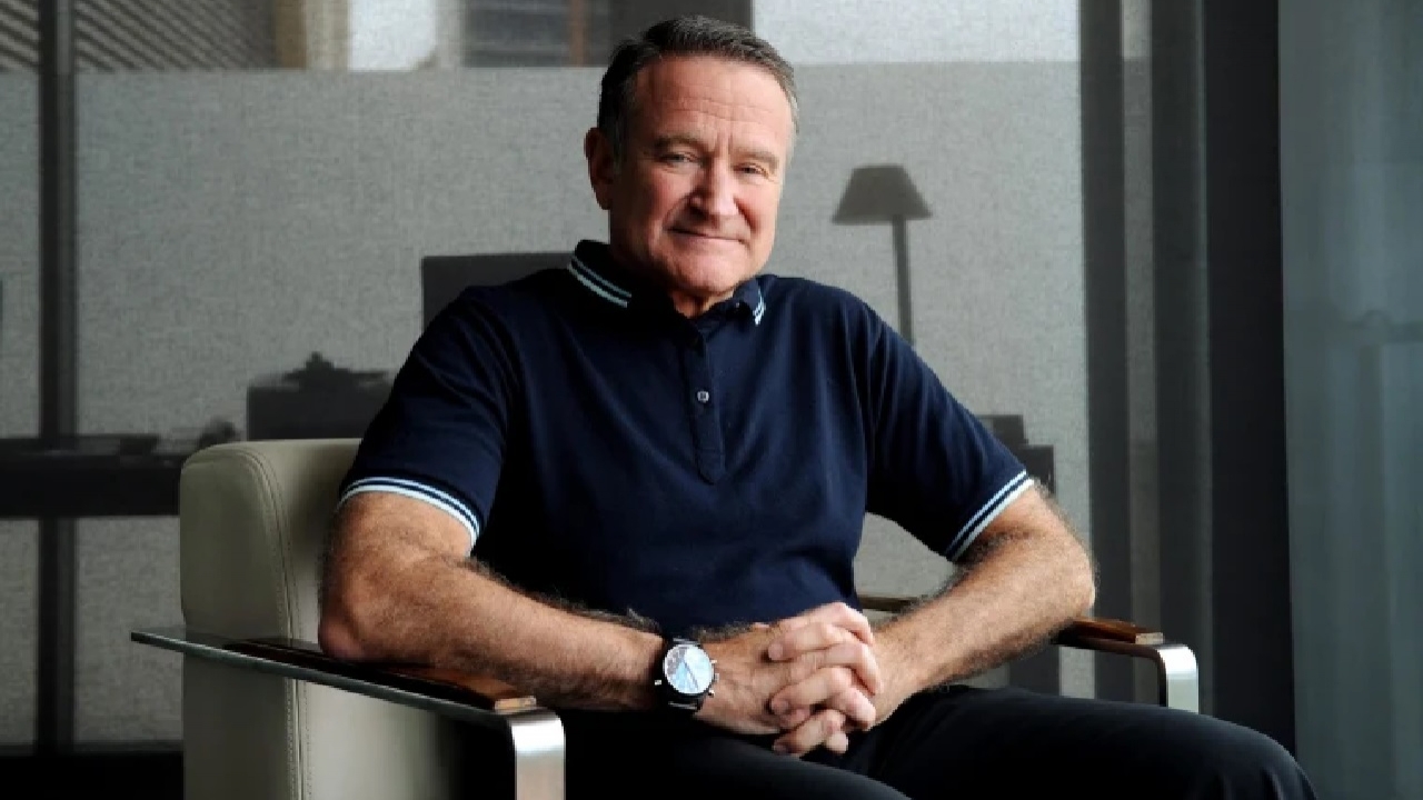 Fans schreeuwen om Robin Williams biopic na ijzersterke imitatie Jamie Costa
